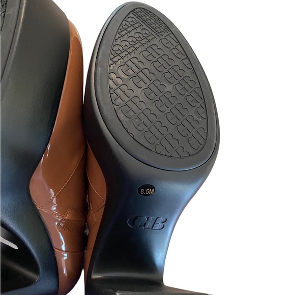 GB Levi Tate Carmel patent Leather platform booties 8.5 - Picture 8 of 10